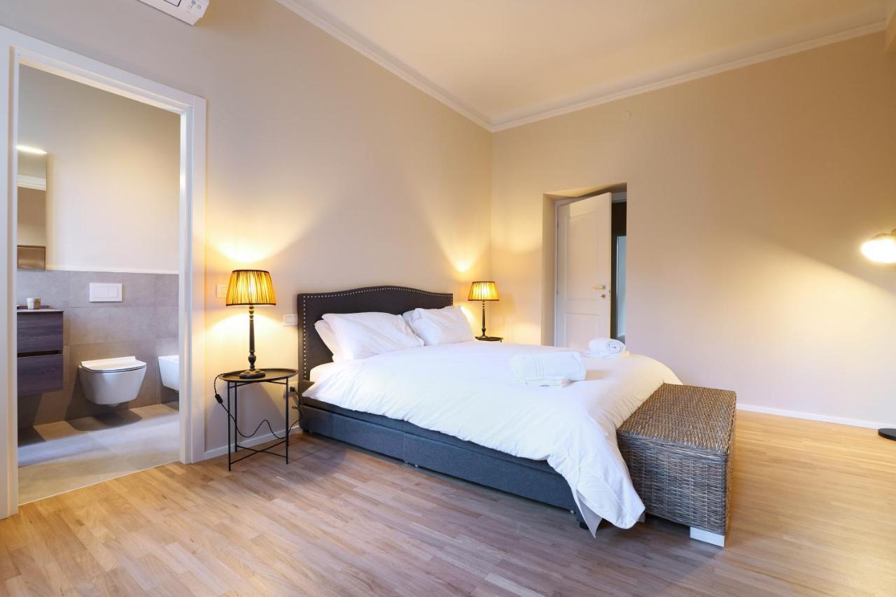 Luxury San Babila Apartment Milan Bagian luar foto