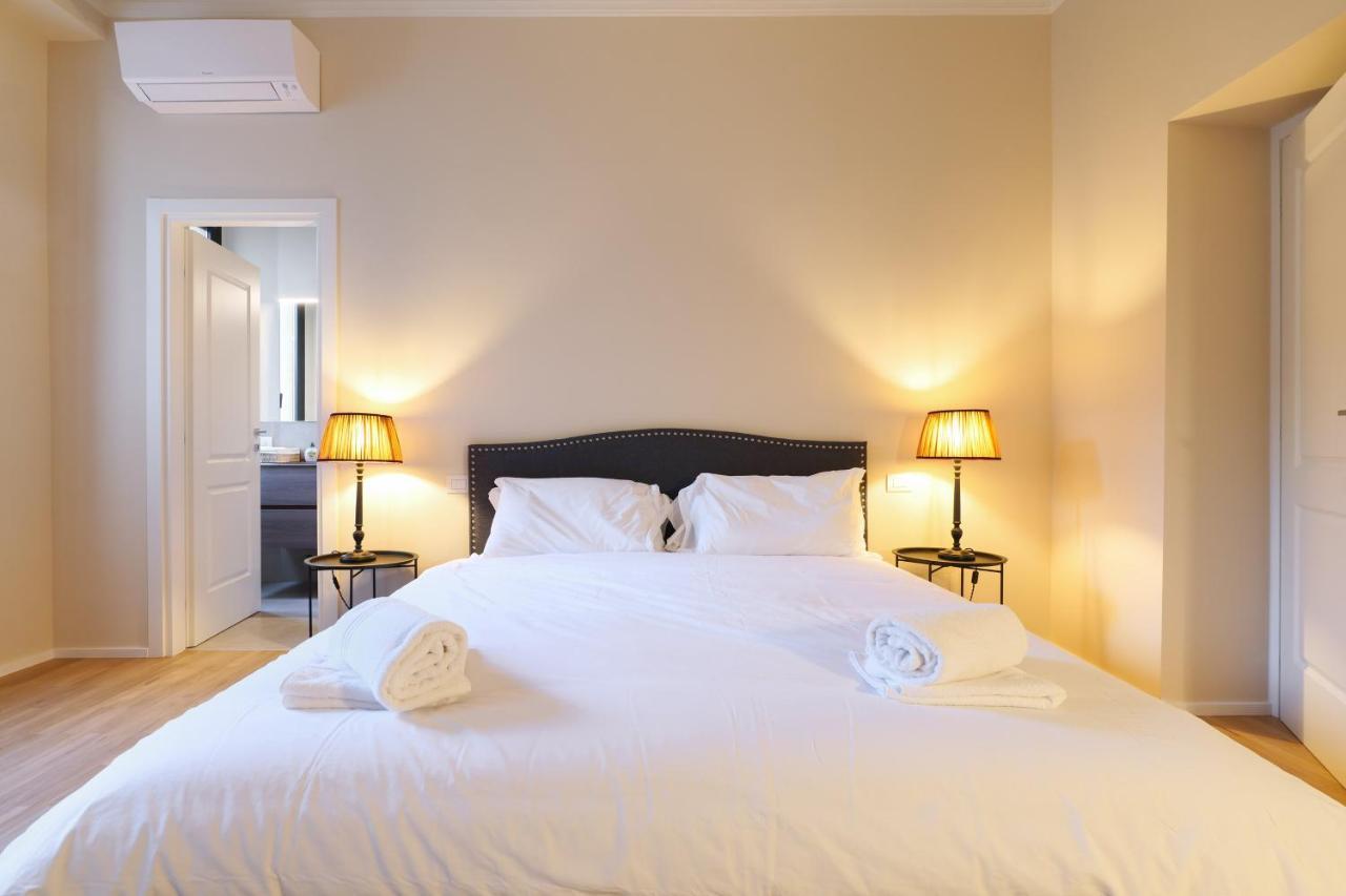 Luxury San Babila Apartment Milan Bagian luar foto