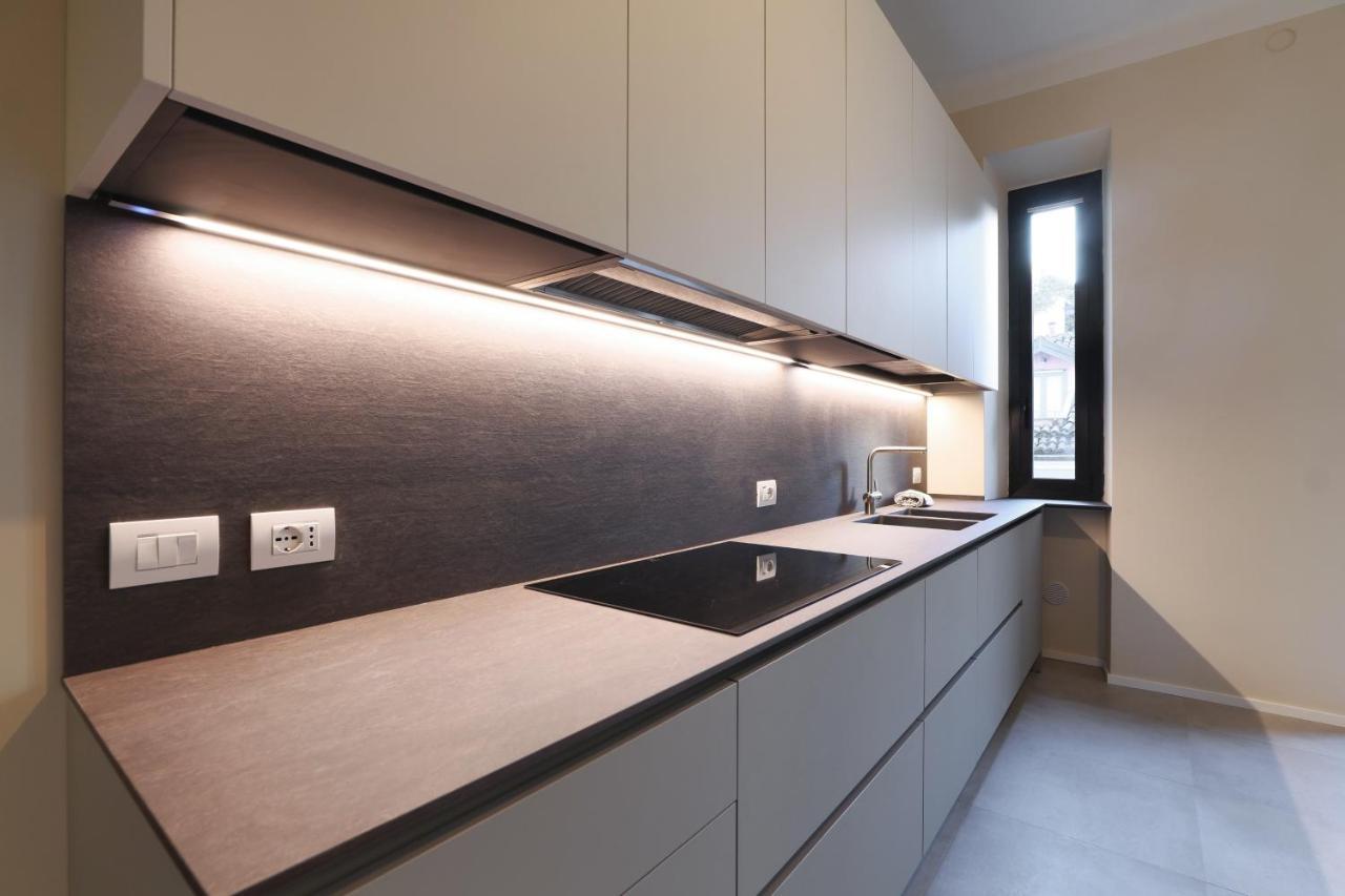 Luxury San Babila Apartment Milan Bagian luar foto